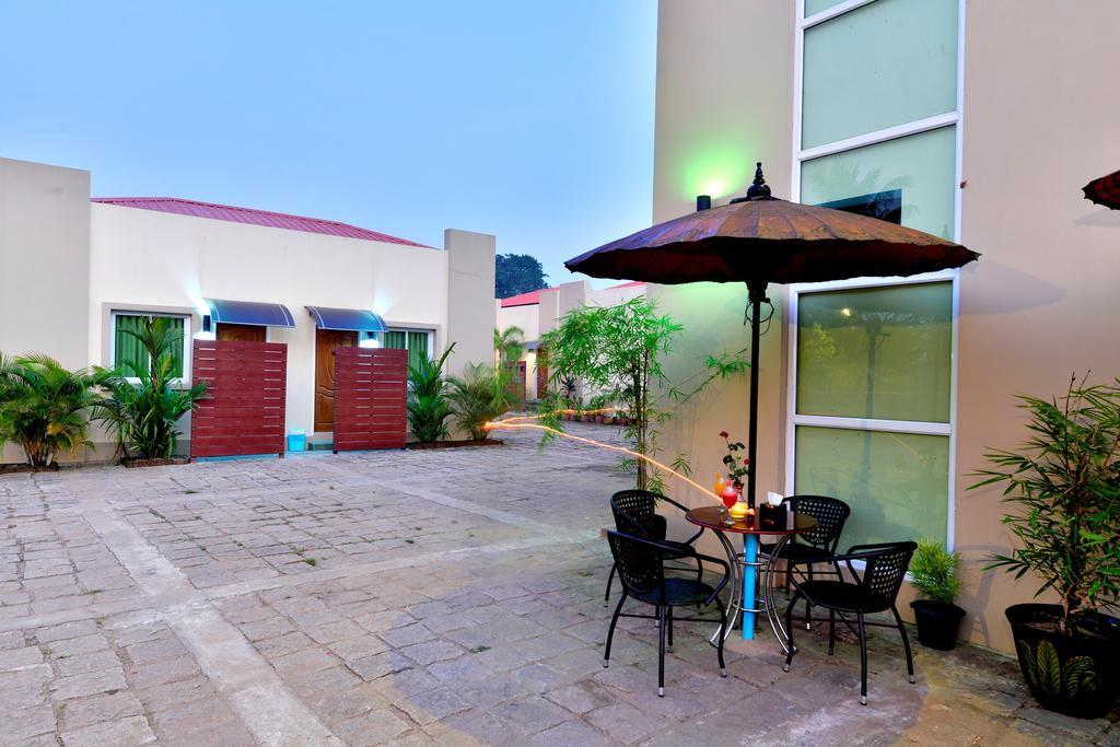 Kanbawza Hinthar Hotel Bago Luaran gambar